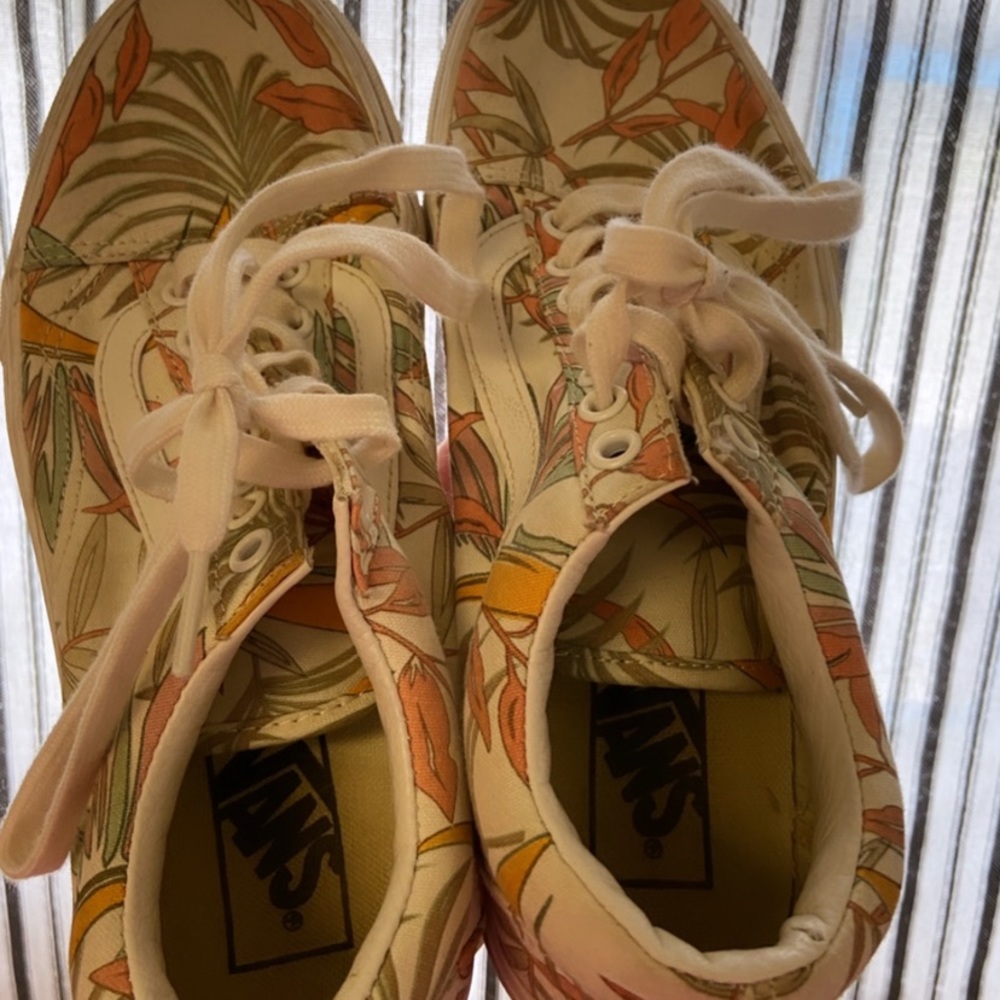 Floral Vans